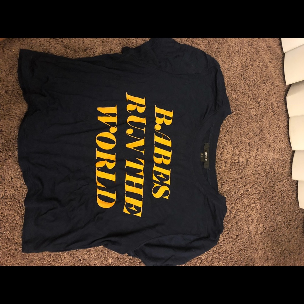 “Babes run the world” crop top